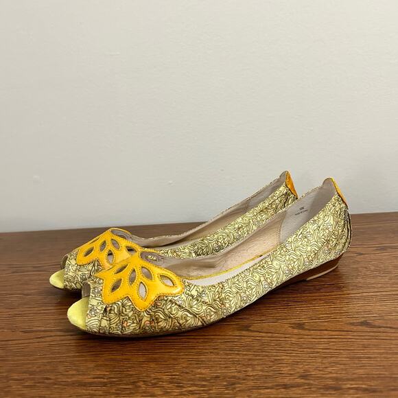 Shoes for Lovely People Yellow Floral Leather Canvas Peep Toe Flats Size 10 - Picture 3 of 10